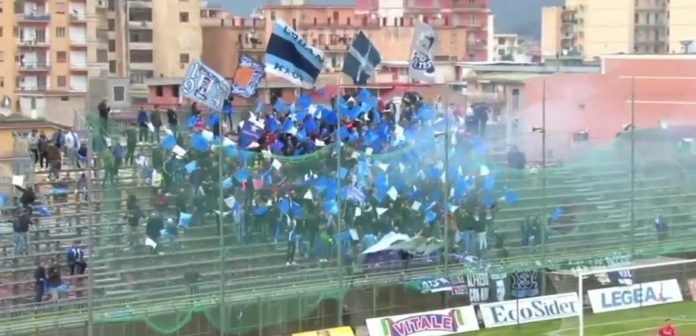 Tifosi della Paganese