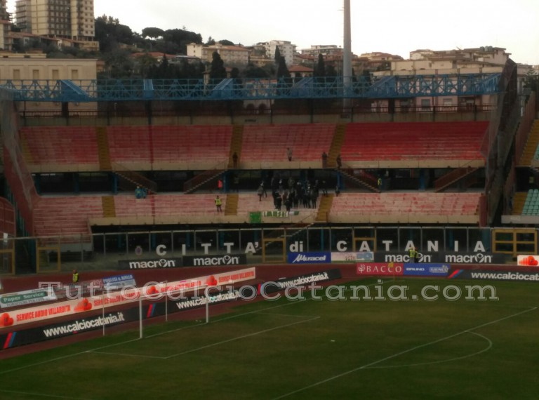 MONOPOLI: grande gioia per gli oltre 20 tifosi biancoverdi a Catania