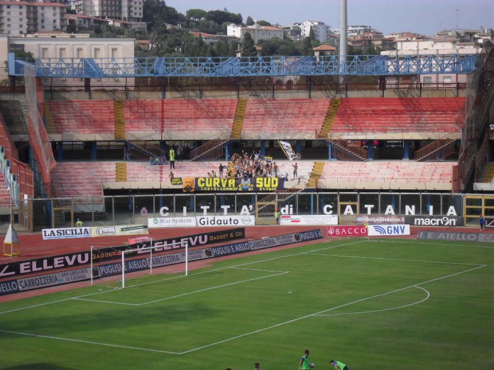 Juve Stabia, tifosi a Catania