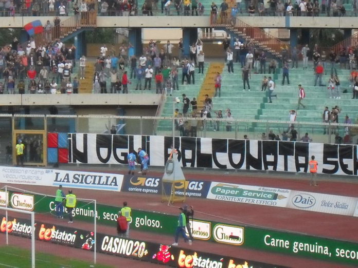 Esultanza Catania in Curva Sud