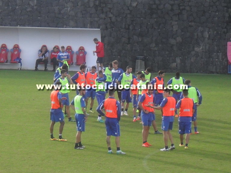 Allenamento Catania a Torre del Grifo