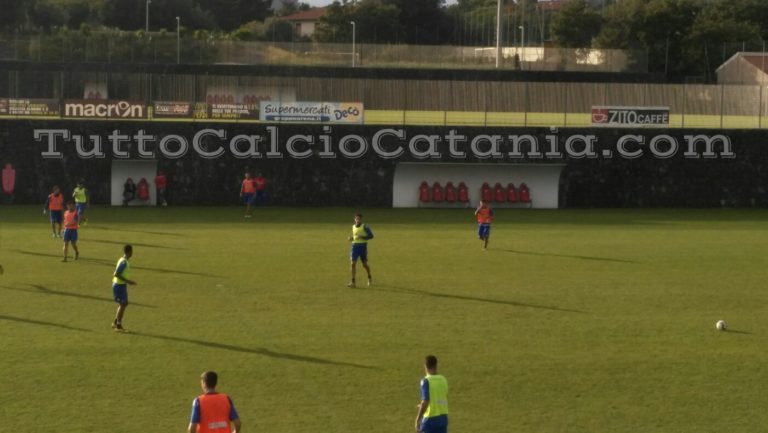 Allenamento Catania a Torre del Grifo