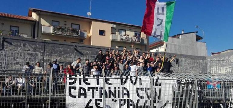 Catania striscione Curva Nord