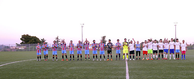 TORRE DEL GRIFO: sponsor Calcio Catania, vince il primo trofeo la DomusBet in maglia bianca