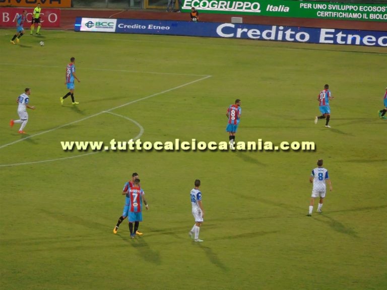 FINE PRIMO TEMPO: Catania, centrocampo in affanno. Russotto e Minicucci i più attivi tra le due squadre