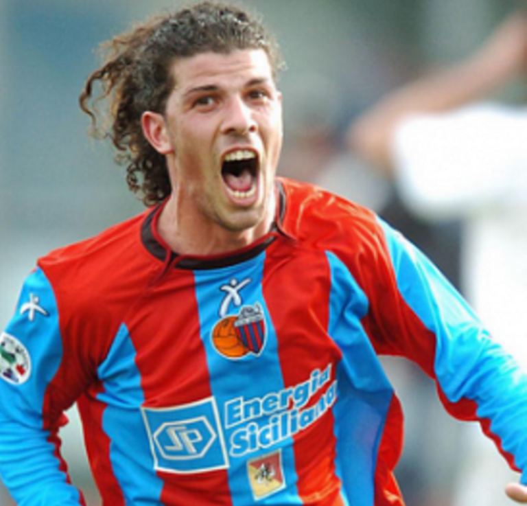 LA GAZZETTA DELLO SPORT – Anastasi: “Catania, si riparte dal basso ma si può ricostruire un ciclo. Serie D? Under fanno la differenza”