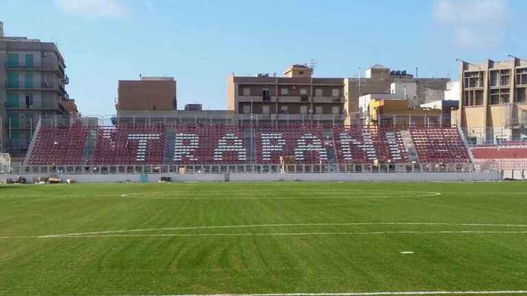 CALCIO SICILIANO: il Trapani spera ancora nella salvezza, il Palermo pensa in grande, a Lentini futuro da decifrare