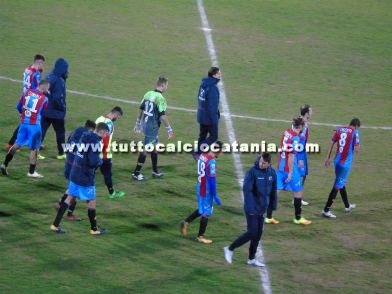 CATANIA: arbitraggio insufficiente ma limiti a centrocampo e negli ultimi metri. Riordinare le idee e ripartire con ancora più fame