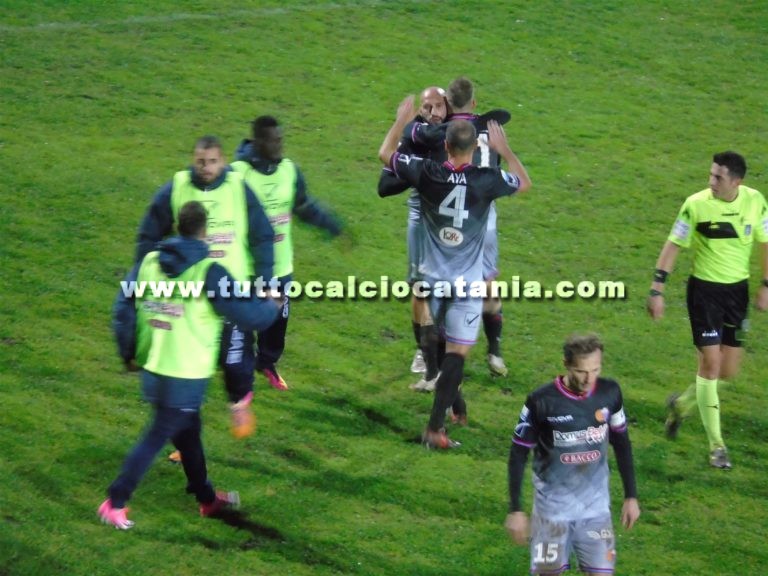 L’ELEFANTE TORNA A BARRIRE: Catania cinico a Rende, Curiale e Ripa decidono il match