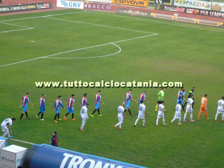 CATANIA – COSENZA: voti rossoazzurri. Pisseri insicuro, Barisic e Manneh determinanti. Di Grazia guizzante