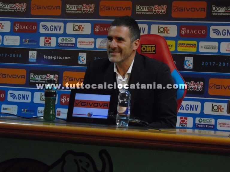 LUCARELLI: “Guardiamo il bicchiere mezzo pieno, serve equilibrio! Lasciate stare i ragazzi, più di lavorare 24 ore su 24 cosa dobbiamo fare?”