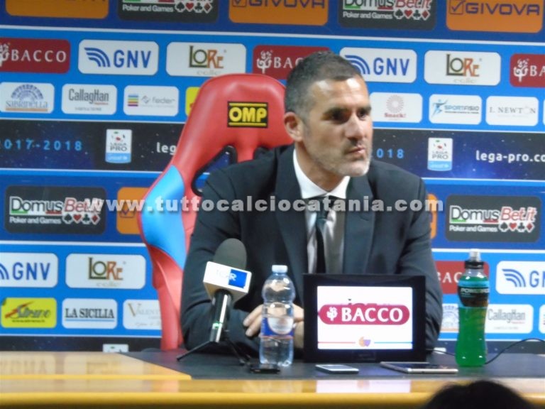 LUCARELLI: “Pubblico di altra categoria. Primo posto, ci credo ancora. Riporteremo Catania dove merita. Juve Stabia rinunciataria, la squadra ha dato tutto”