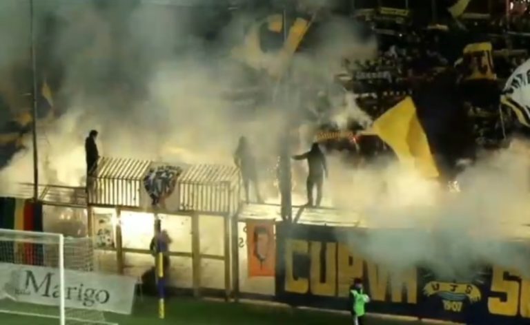 JUVE STABIA – CATANIA: una decina di tifosi etnei nella bolgia del “Menti”, sano sfottò sugli spalti