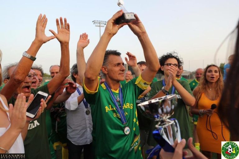 URZI’ (all. All Stars Sicilia): “Pantanelli e Pellegrino, uno spasso vederli in allenamento. Calcio siciliano in difficoltà”