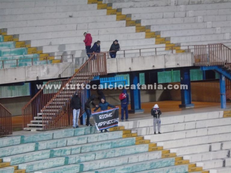 CATANIA: tifosi in Curva Nord prendono di mira Biagianti