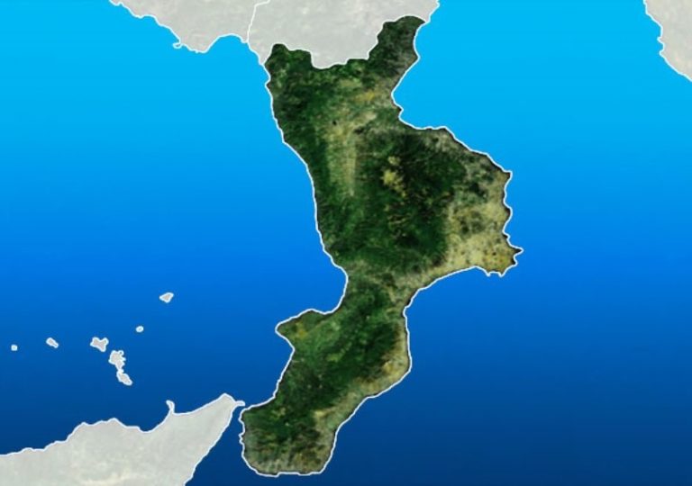 LA GAZZETTA DELLO SPORT: “La Calabria deciderà il destino dei rossazzurri. Si sgonfierà anche il Locri?”