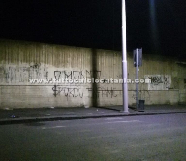 CATANIA: scritte contro Lo Monaco nei pressi dello stadio