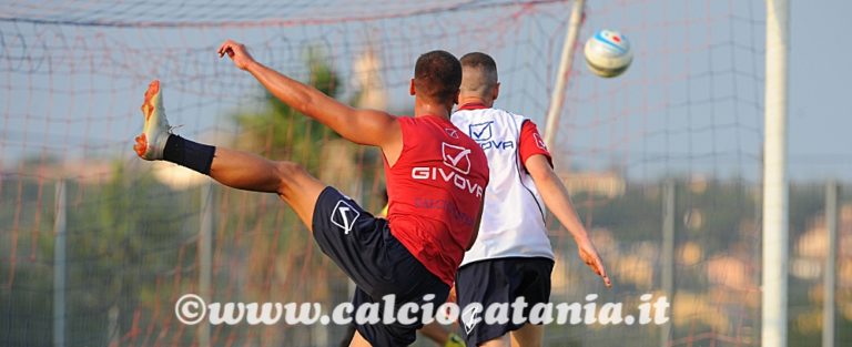 TORRE DEL GRIFO: Catania, quattro gol in partitella. A segno anche Curiale e Di Molfetta