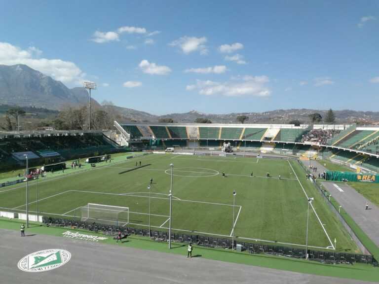 AVELLINO 2-2 CATANIA: tabellino e statistiche partita