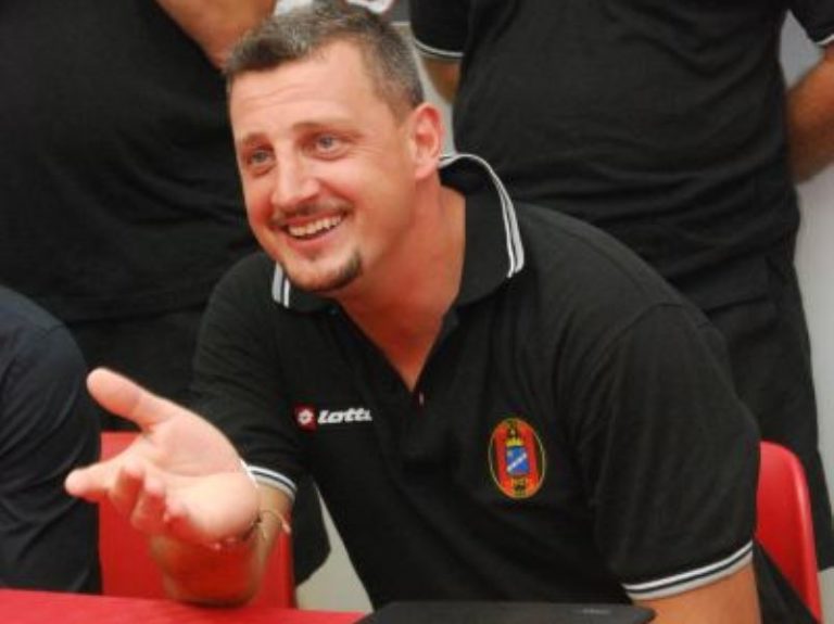 VERSO TERNANA – CATANIA: domenica Camplone ritrova il D.S. Leone
