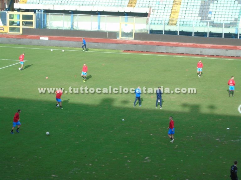 CATANIA – CASERTANA (foto): riscaldamento pre-gara
