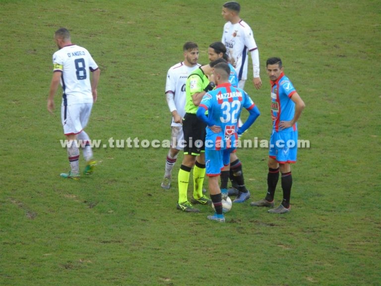 PAGELLE DI REPARTO: Mazzarani, tecnica e qualità. Dall’Oglio, il compitino non basta. Lodi svogliato, Curiale ok solo per il gol