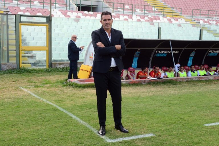VERSO CATANZARO – CATANIA: Lucarelli, solo ko con Grassadonia. Mercoledì sete di riscatto