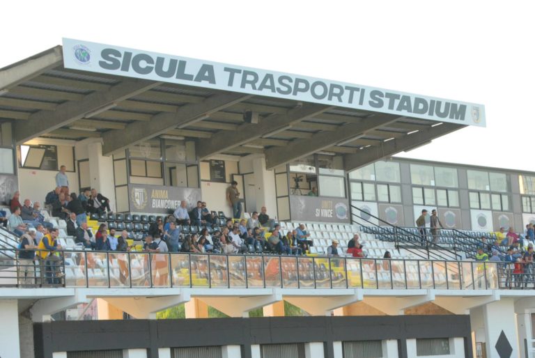 SERIE C: niente iscrizione, lacrime amare per i tifosi di Siena e Leonzio