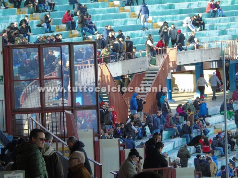 CATANIA – POTENZA: Curve semi vuote e applausi finali, il pomeriggio vissuto sugli spalti