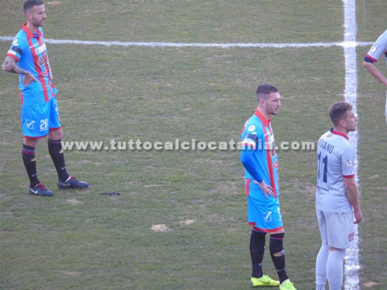 CATANIA: quattro giocatori diffidati, in sei a rischio diffida