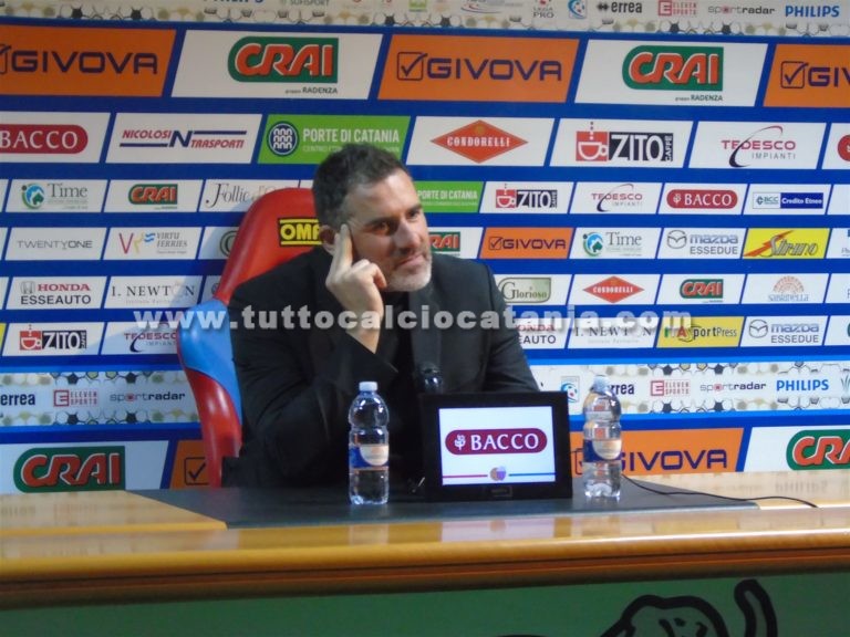 LUCARELLI: “Sconcertato dall’arbitraggio. Di Piazza rischia di non giocare più. Ringrazio i tifosi. Da Curcio mi aspetto tanto”