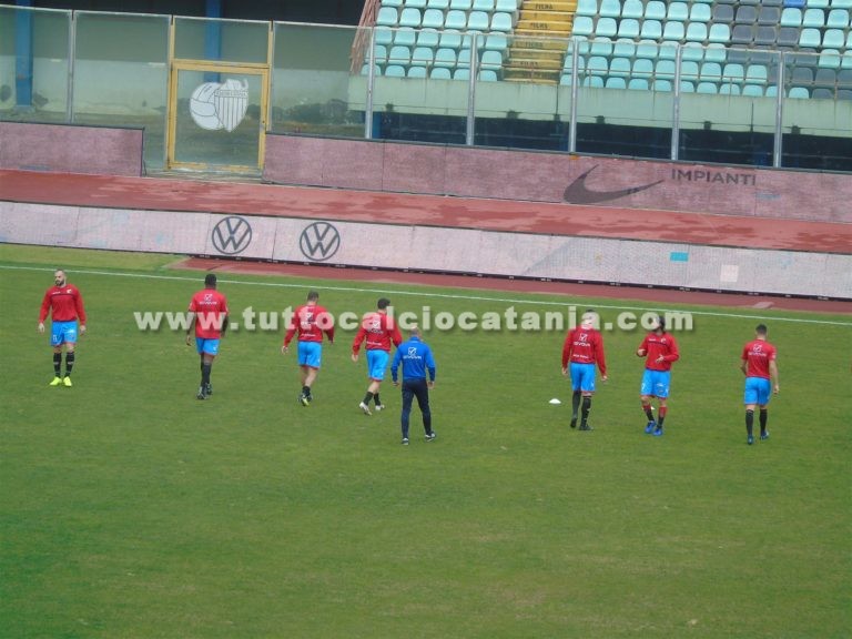 CATANIA – AVELLINO (foto): riscaldamento pre-gara