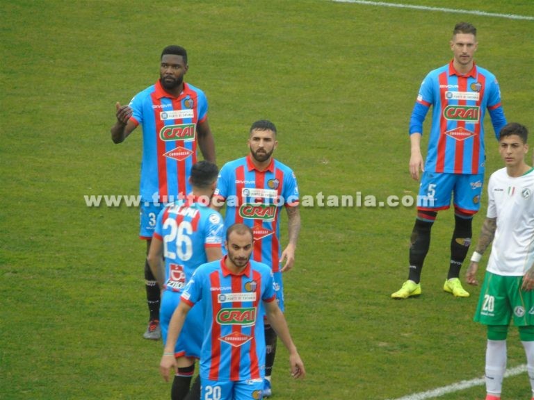 CATANIA: tensione all’interno del gruppo, mentre le difficoltà aumentano