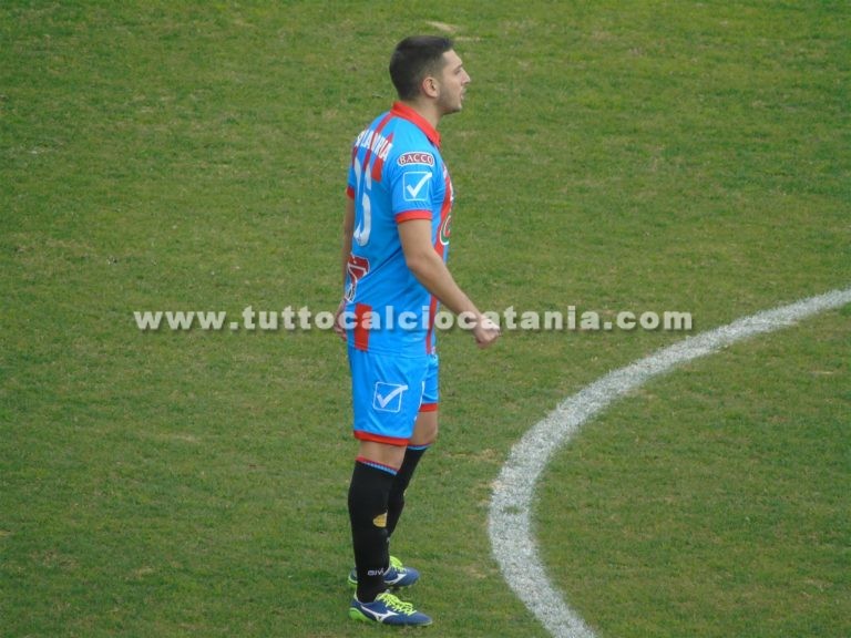CATANIA – REGGINA: probabili formazioni, tornano Vicente e Salandria a centrocampo?