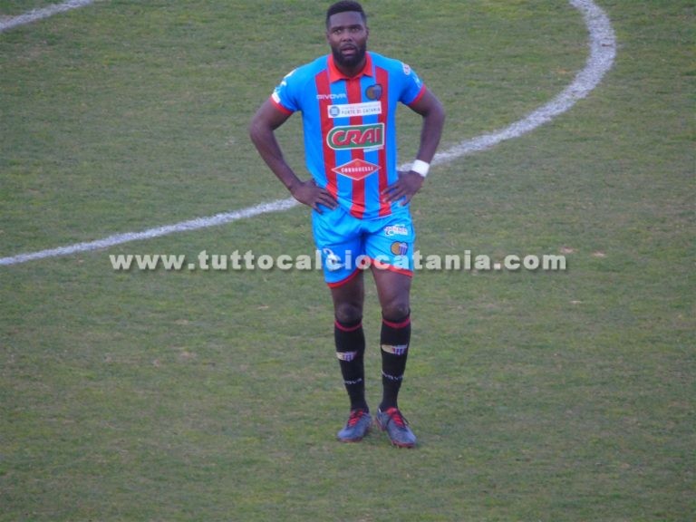 CAVESE – CATANIA: arbitra Longo, i precedenti con le due squadre. Agli etnei non bastò la rete di Mbende…