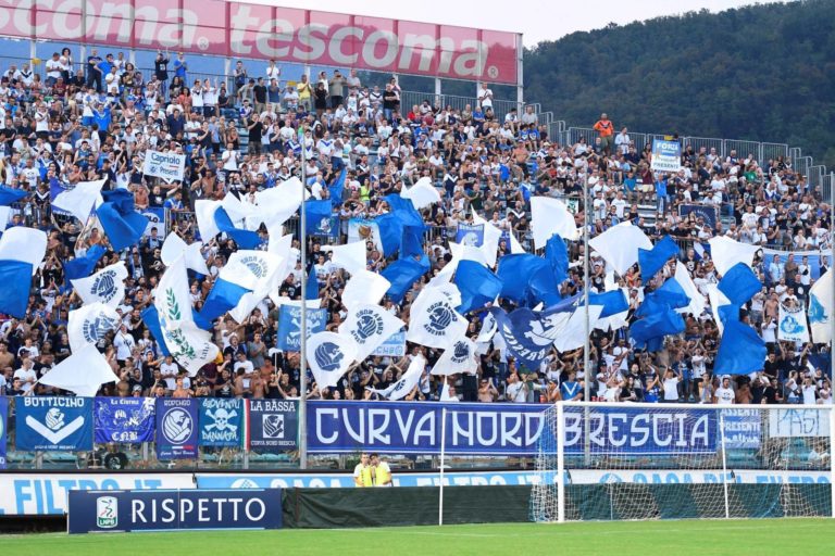 SERIE A – Curva Nord Brescia: “Troppe lacrime, troppi morti. Non torneremo sugli spalti”