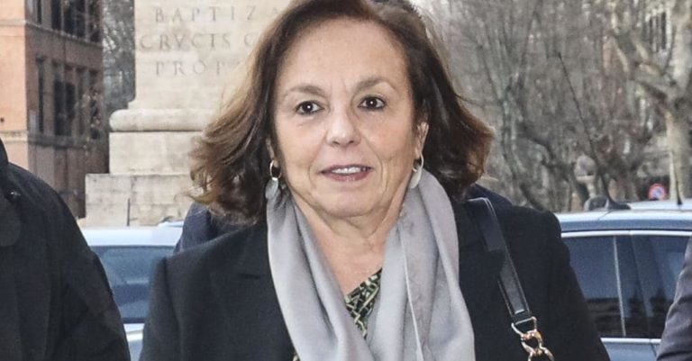 IL MINISTRO DELL’INTERNO: “Si va verso mascherine obbligatorie al lavoro e sui mezzi pubblici”