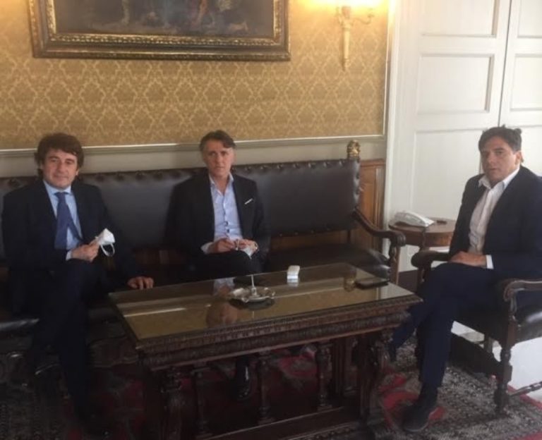 ASS. PARISI: “Calcio Catania, impressione positiva su progetto e persone SIGI. Azionariato popolare bella idea”