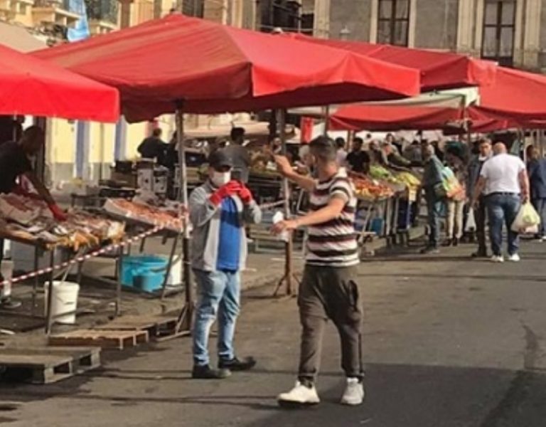 CORONAVIRUS A CATANIA: Polizia Municipale intensifica controlli mercati ed esercizi commerciali