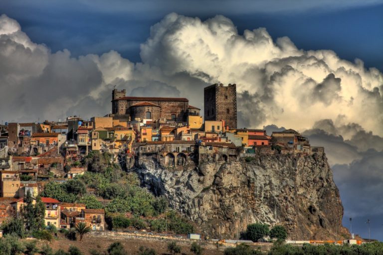 CORONAVIRUS A CATANIA: Motta Sant’Anastasia, comunicati cinque casi di positività
