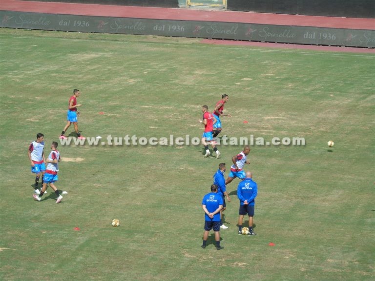 CATANIA – PAGANESE (foto): riscaldamento pre-gara