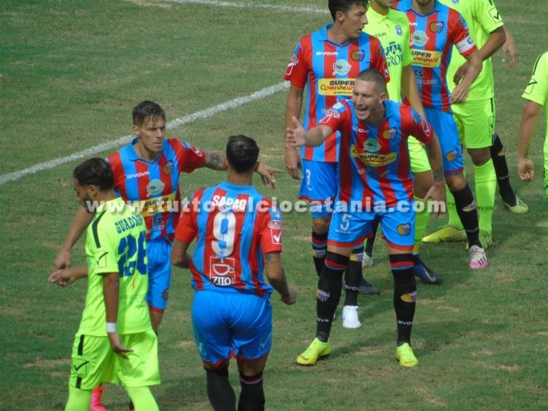 NOVEMBRE ROSSAZZURRO: dalla Vibonese all’Avellino, sei partite in programma