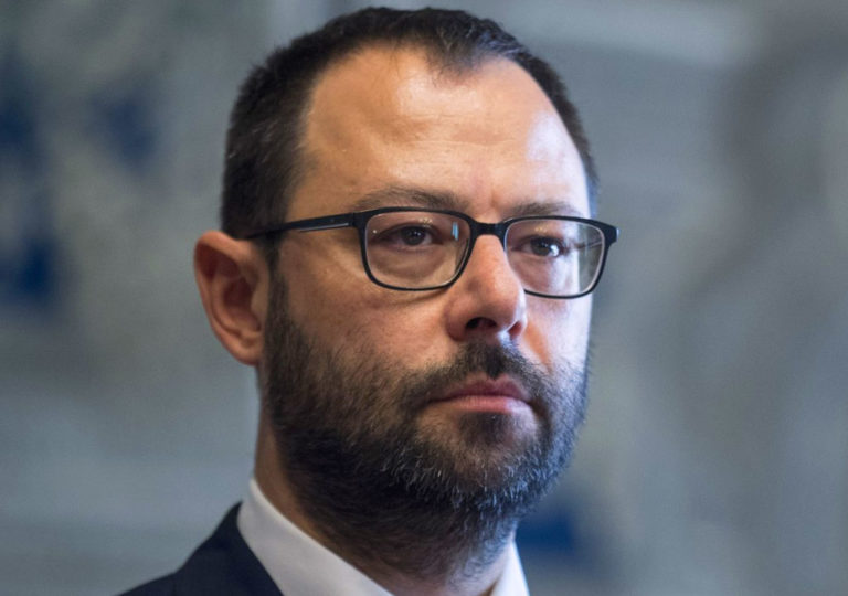 SERIE C – Ministro Patuanelli: “Ristori anche per la Lega Pro, non possiamo far fallire le società”