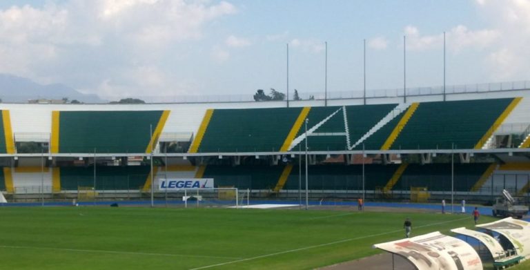 VERSO AVELLINO – CATANIA: il “Partenio-Lombardi” omaggia Maradona