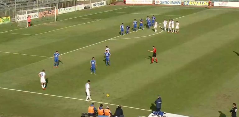 SBADIGLI E POCO CALCIO: a Pagani il trionfo della noia
