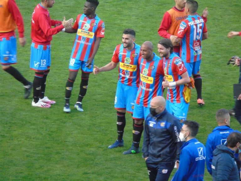 PAGELLE DI REPARTO: difesa attenta e puntuale, precisione e corsa a centrocampo, attacco devastante