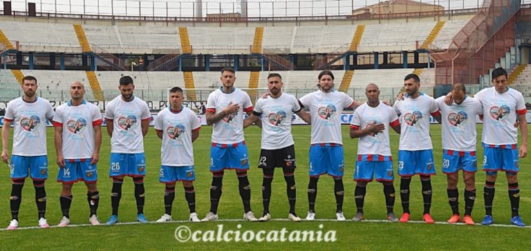 CALCIO CATANIA: nota su minuto di raccoglimento e maglia speciale per Stefania Sberna