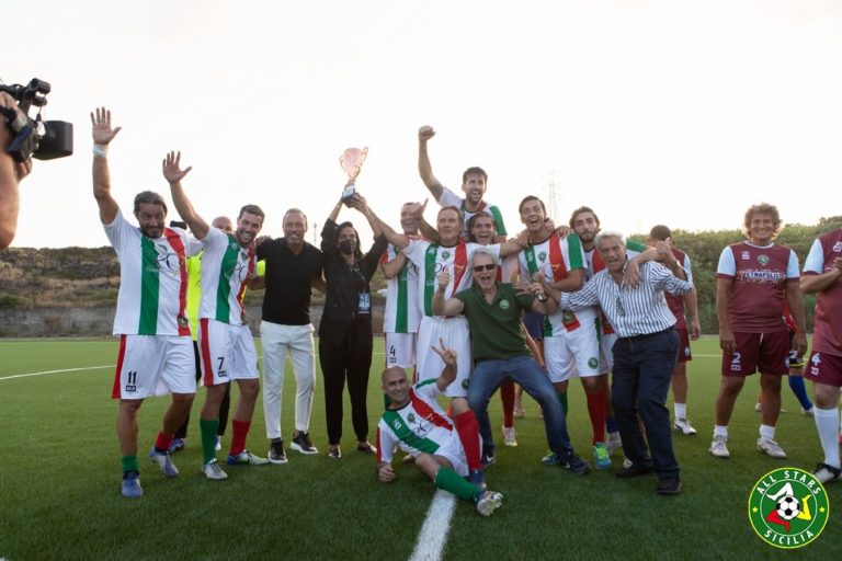 LA SICILIA – Da Spolli a Baiocco, un pezzo di storia rossazzurra per ricordare Stefania
