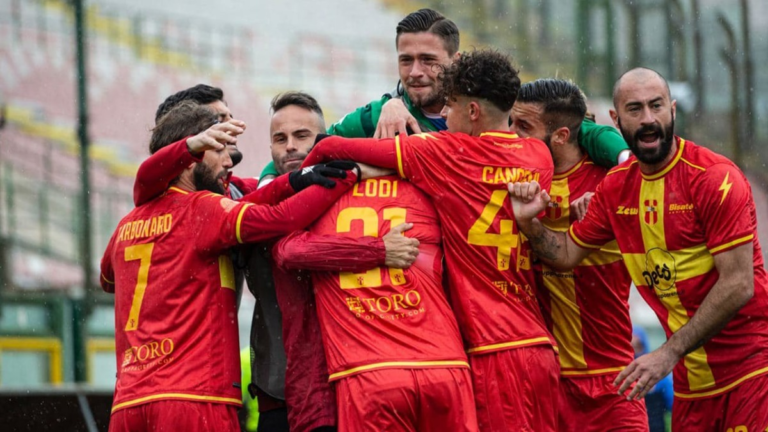 CALCIO SICILIANO: Serie D, il Messina di Lodi vince i playoff e spera nel ripescaggio in C