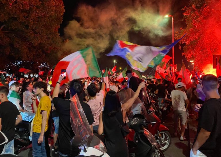 ITALIA CAMPIONE (Video): festeggiamenti a Palermo e Catania